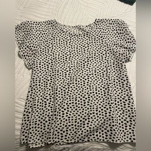 Woman’s Blouse bundle- 2 - Size Medium